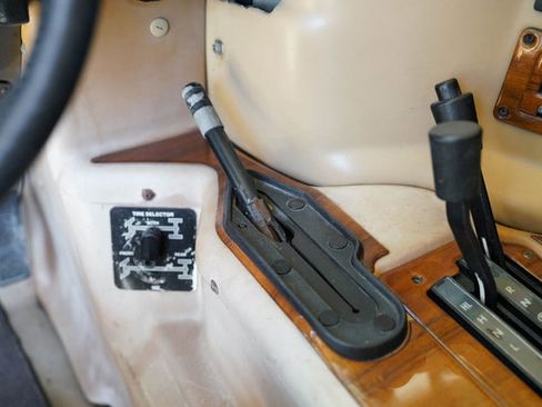 Used 1995 HUMMER H1 4-Door Wagon image 32