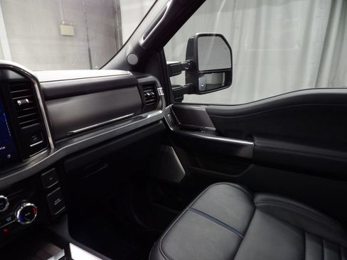 Used 2026 Ford F250 Platinum AWD/4WD image 31
