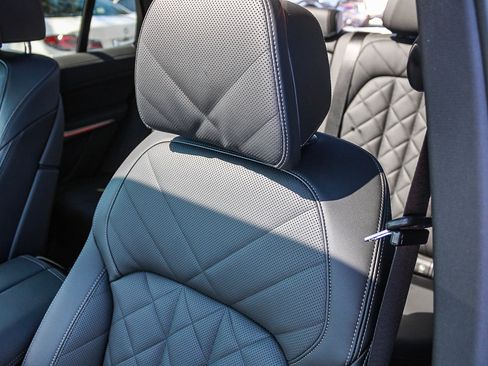 Used 2026 BMW X5 xDrive40i w/ Climate Comfort Package AWD/4WD image 25