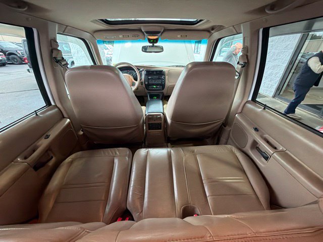 Used 2000 Ford Explorer Eddie Bauer AWD/4WD image 23