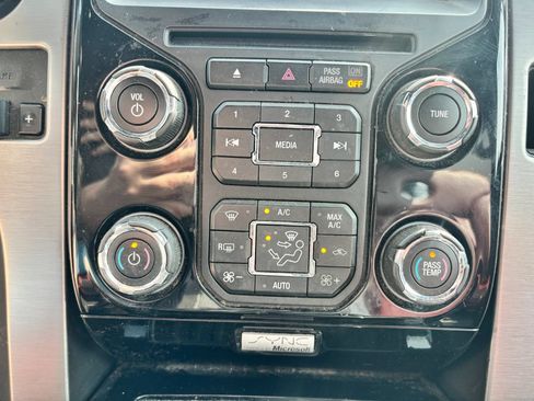 Used 2013 Ford F150 Limited AWD/4WD image 22
