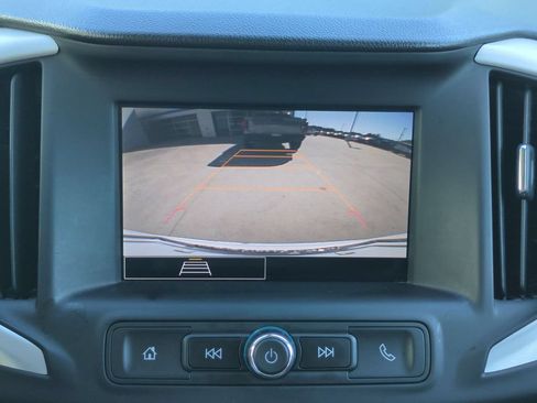 Used 2024 GMC Terrain SLE FWD image 24