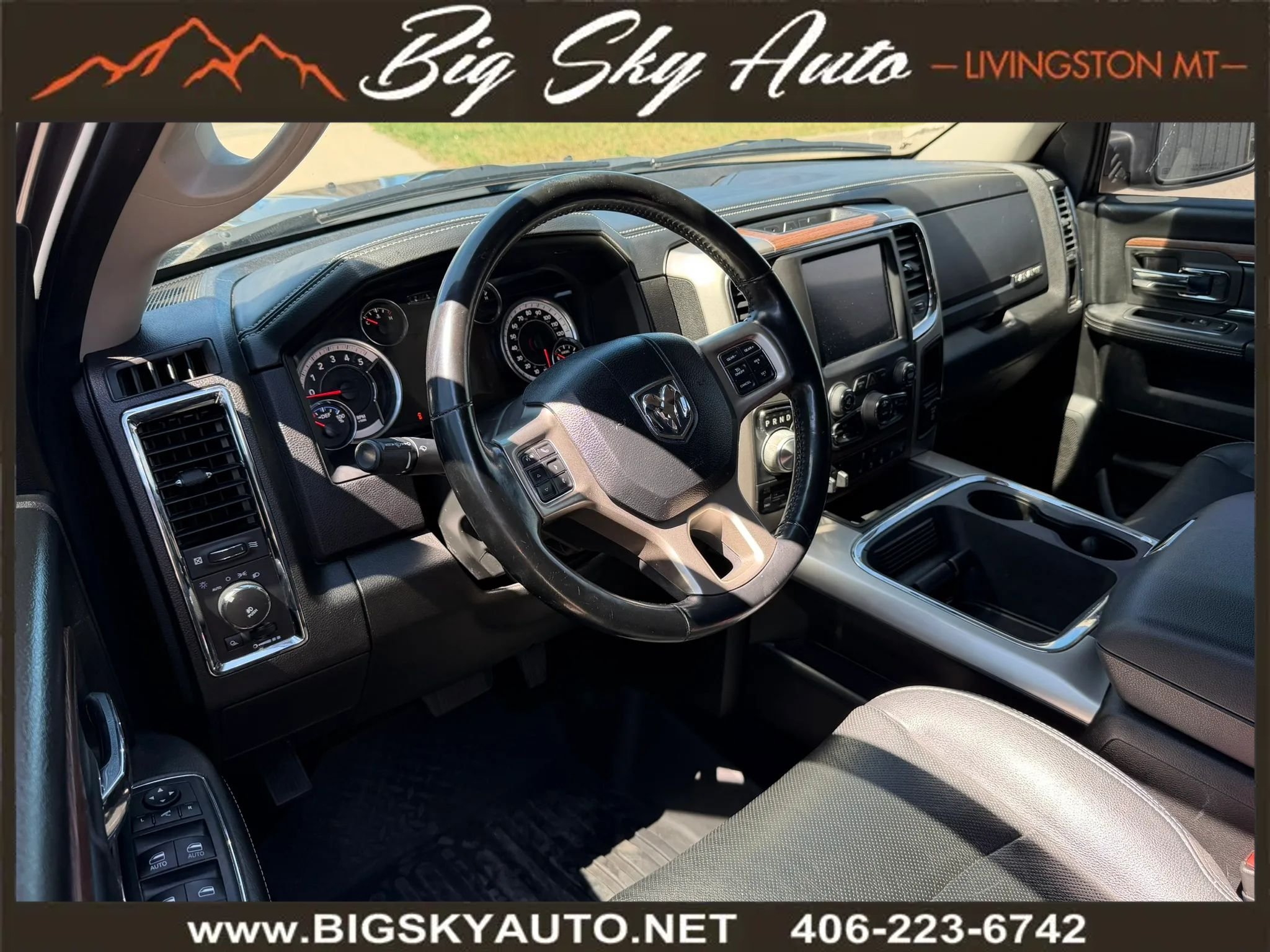 Used 2019 RAM 1500 Laramie w/ Convenience Group AWD/4WD image 14