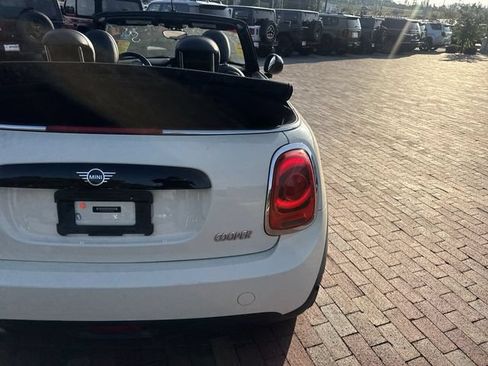 Used 2019 MINI Cooper Convertible w/ Signature Upholstery Package FWD image 11