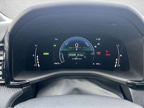 Used 2025 Toyota Camry SE FWD image 14
