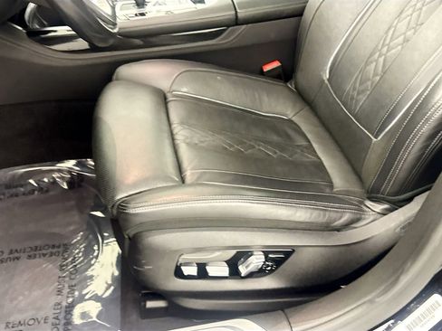 Used 2019 BMW 750i 750i image 18