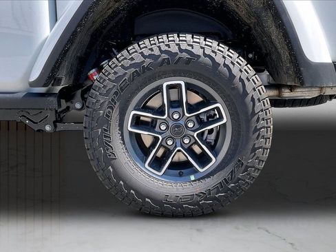New 2026 Jeep Gladiator Mojave image 32