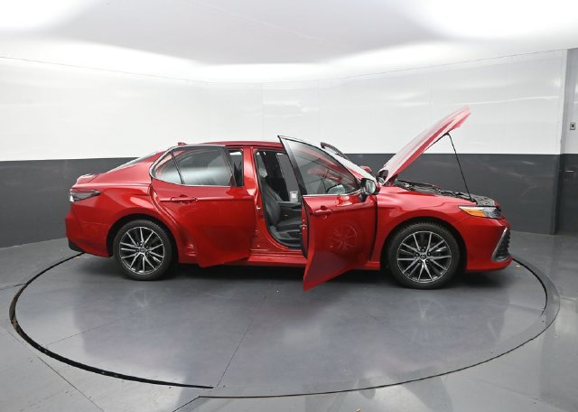 Used 2023 Toyota Camry XLE w/ Cold Weather Package FWD image 45
