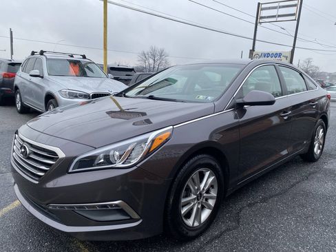 Used 2015 Hyundai Sonata SE FWD image 1