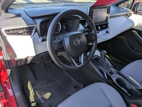 Used 2021 Toyota Corolla SE image 9