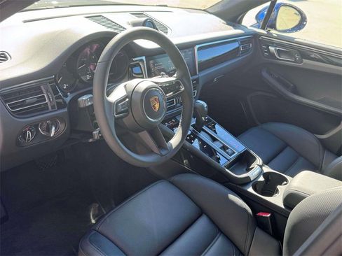 New 2026 Porsche Macan AWD/4WD image 4