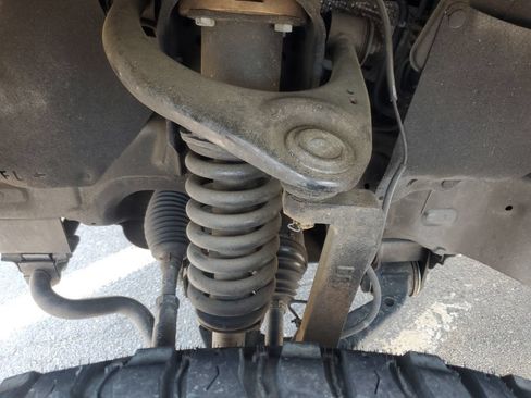 Used 2012 Toyota Tundra 4x4 CrewMax w/ Tow Pkg image 14