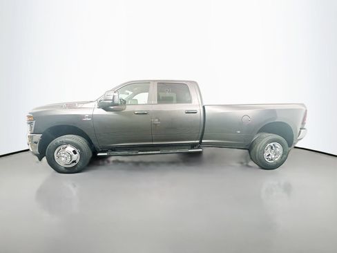 New 2026 RAM 3500 Tradesman AWD/4WD image 4