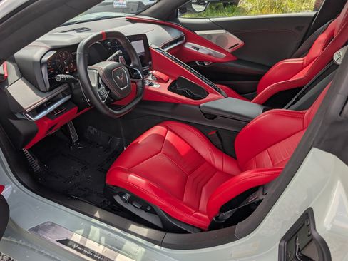 Used 2024 Chevrolet Corvette Stingray Premium Conv w/ Z51 Performance Package RWD image 12