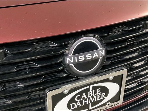 Used 2025 Nissan Sentra SV FWD image 28