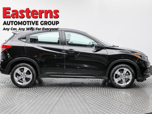 Used 2019 Honda HR-V LX image 4