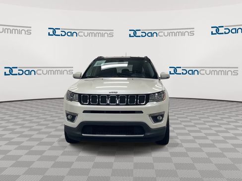 Used 2018 Jeep Compass Limited AWD/4WD image 3