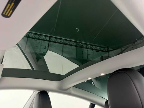 Used 2023 Tesla Model 3 Long Range AWD/4WD image 22