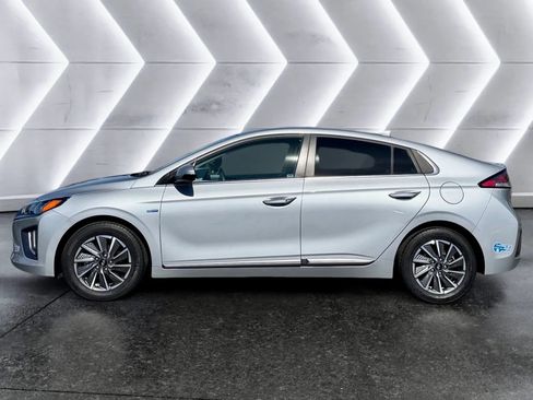 Used 2020 Hyundai Ioniq Limited image 5