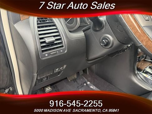 Used 2013 INFINITI QX56 4WD w/ Deluxe Touring Pkg image 8