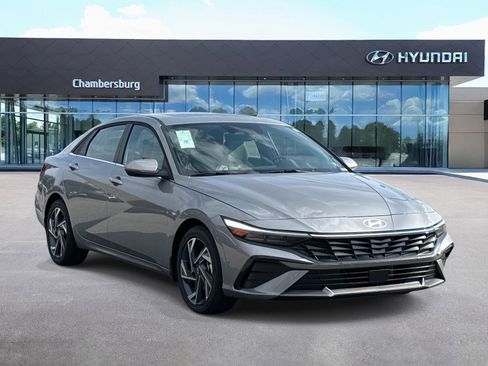 New 2025 Hyundai Elantra Limited image 1