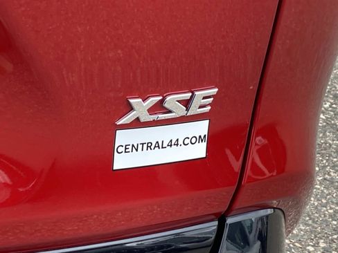 Used 2022 Toyota RAV4 XSE w/ Premium Package image 6