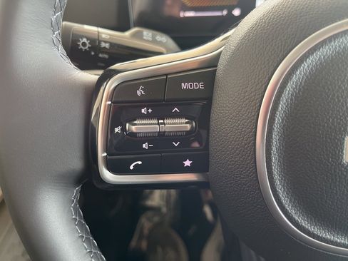 New 2026 Kia Carnival image 25