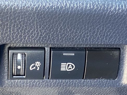 Used 2024 Toyota RAV4 XLE image 28