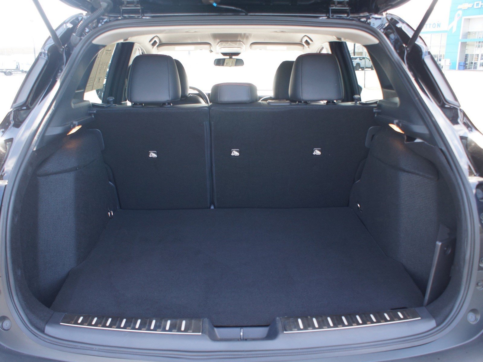 Used 2025 Nissan Kicks SR w/ Illumination Package AWD/4WD image 15