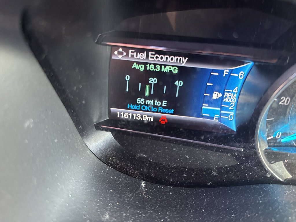 Used 2018 Ford Explorer XLT w/ XLT Appearance Package AWD/4WD image 9