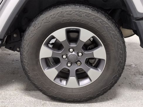 Certified 2019 Jeep Wrangler Unlimited Sahara image 14