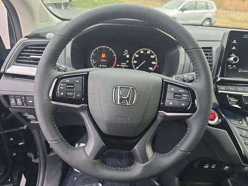 New 2026 Honda Odyssey Touring image 18