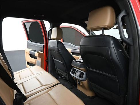 Used 2024 Ford F250 Lariat w/ Chrome Package image 20