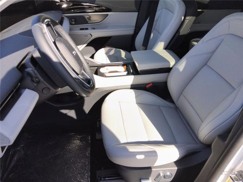 New 2026 Lincoln Nautilus Premier w/ Equipment Group 102A AWD/4WD image 13