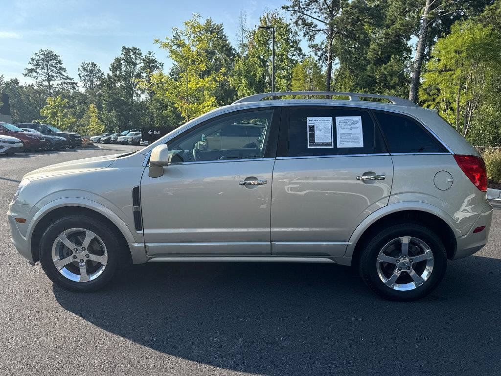 Used 2014 Chevrolet Captiva Sport LT FWD image 4