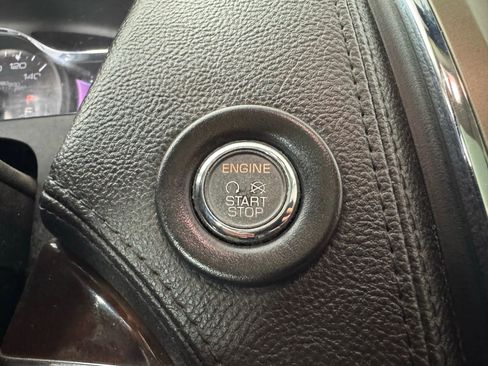 Used 2015 Lincoln MKX AWD w/ Equipment Group 102A image 18