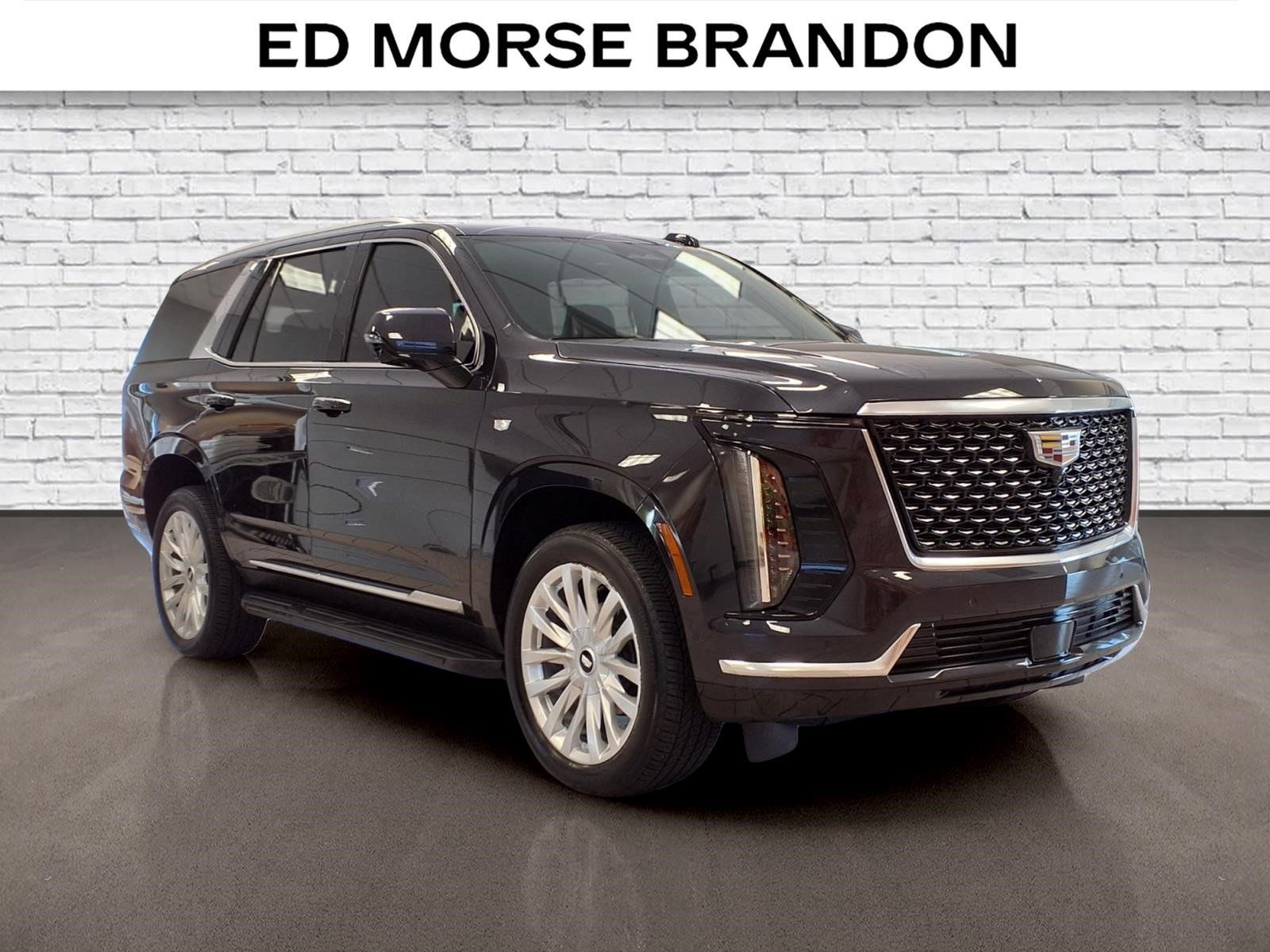 Used 2025 Cadillac Escalade Luxury RWD image 6
