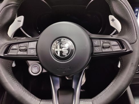 Used 2024 Alfa Romeo Stelvio Sprint image 31