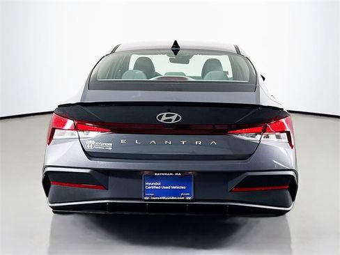 Certified 2025 Hyundai Elantra Sport image 7
