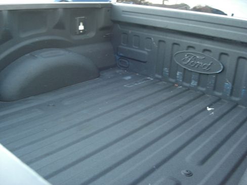 Used 2018 Ford F150 XLT w/ Trailer Tow Package image 13