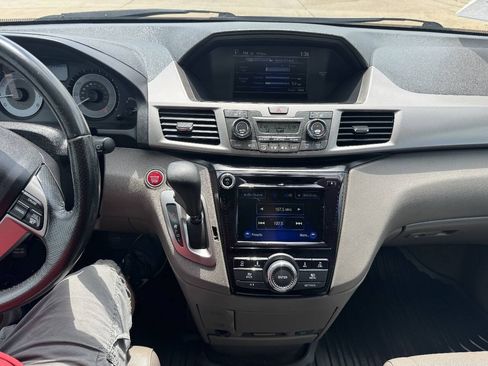 Used 2016 Honda Odyssey EX-L image 18