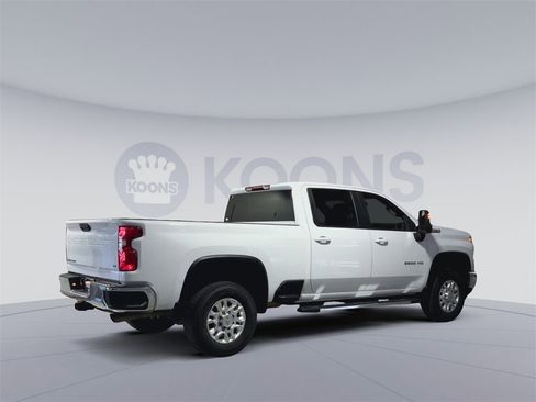Used 2024 Chevrolet Silverado 2500 LT image 11