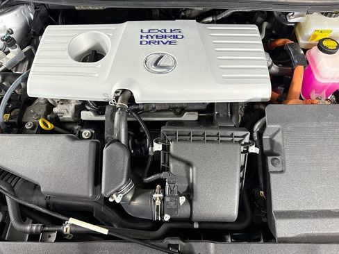 Used 2013 Lexus CT 200h w/ Leather Pkg FWD image 31