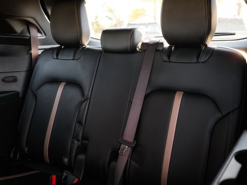 Certified 2025 MAZDA CX-90 3.3 Turbo S w/ Premium Package image 31