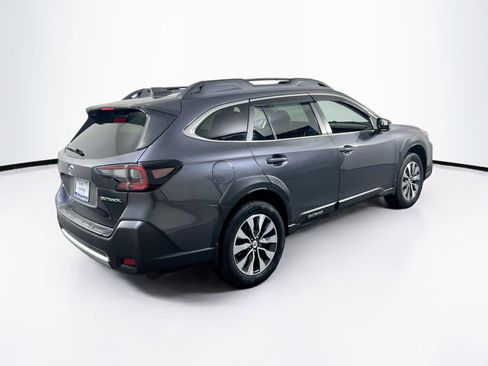 Used 2023 Subaru Outback Limited image 5