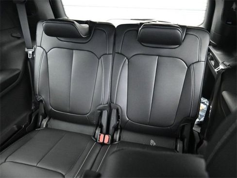 New 2025 Jeep Grand Cherokee L Limited image 30