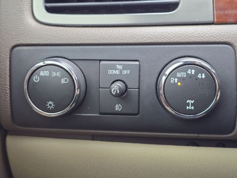 Used 2010 Chevrolet Silverado 1500 LTZ w/ Suspension Package, Off-Road image 26