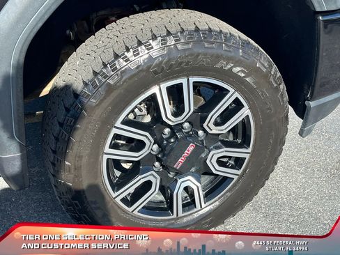 Used 2022 GMC Sierra 2500 AT4 image 21