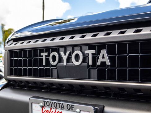 Used 2025 Toyota Land Cruiser AWD/4WD image 5