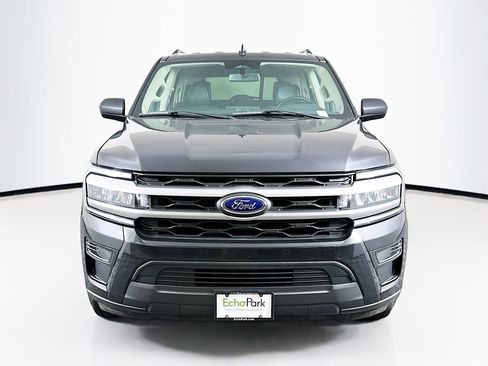 Used 2024 Ford Expedition XLT image 2